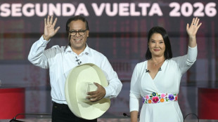 Per&uacute; elige presidente entre derechista Fujimori y un izquierdista radical