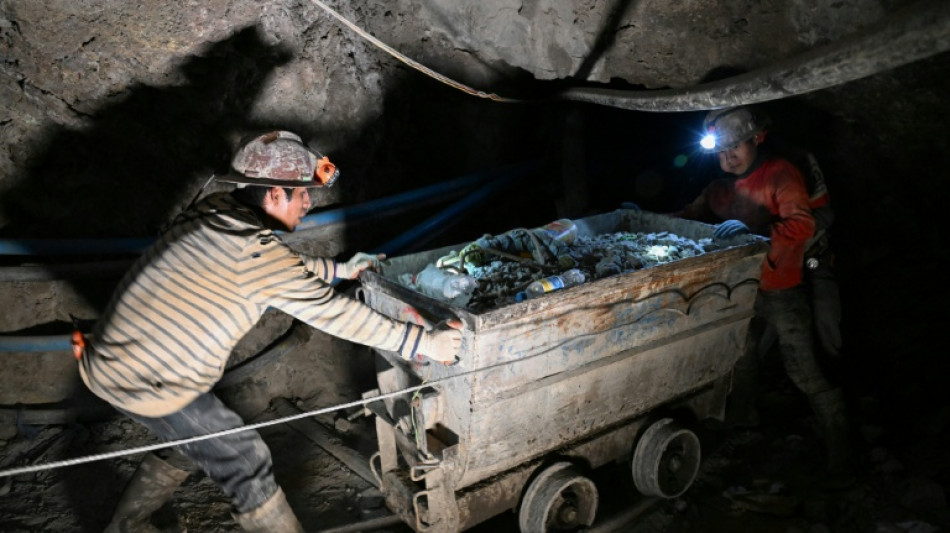 Dans une mine de Potosi, les jeunes Boliviens victimes du boom des m&eacute;taux