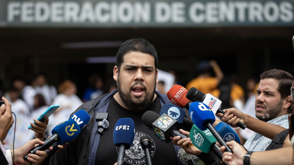 Venezuela, ultimatum degli studenti 'liberare i detenuti politici'