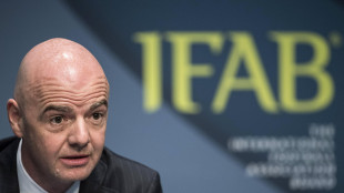 Calcio: Ifab punta a nuove misure per ridurre perdite tempo