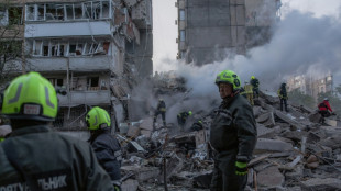 Ukraine: un mort et 31 bless&eacute;s dans une vaste attaque nocturne sur Kiev