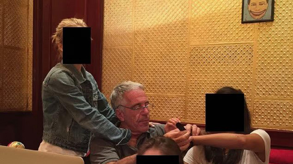 Il dipartimento di Giustizia ripubblica 119 pagine dei file Epstein senza omissis