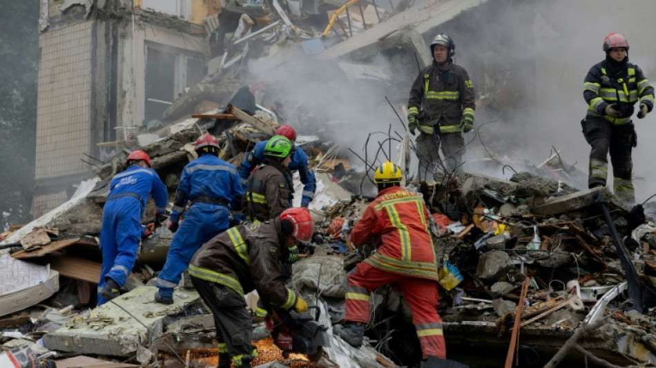 Ucrania, de luto por el letal bombardeo del jueves en Kiev que dejó 31 muertos