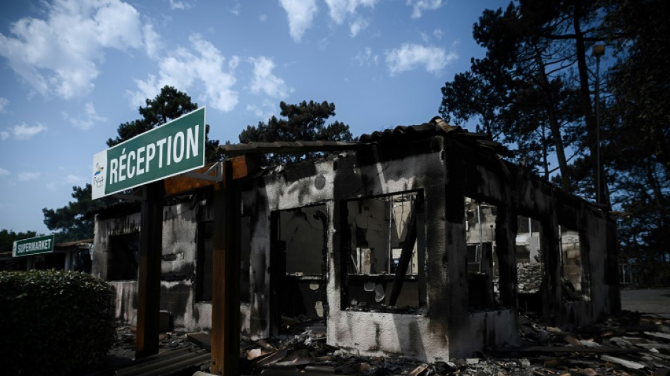 Au camping des Flots bleus, derri&egrave;re Patrick Chirac encore debout, la d&eacute;solation