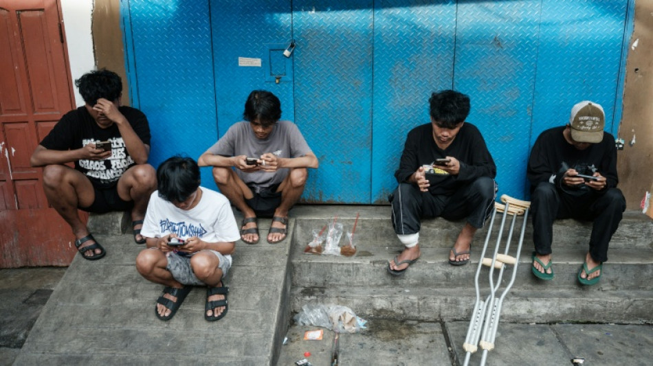 Indonesia veta las redes sociales a 70 millones de menores de 16 a&ntilde;os