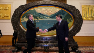 Pro-Trump senator set to meet Chinese premier