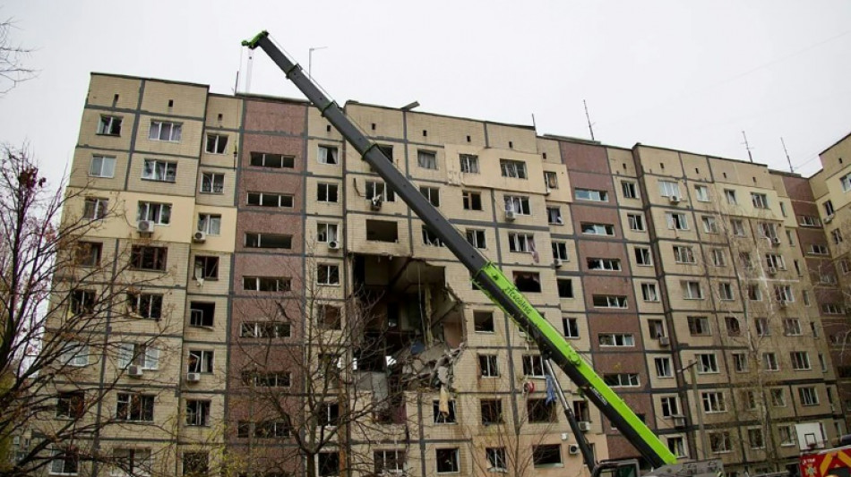 Ukraine: quatre morts et des coupures de courant apr&egrave;s des frappes russes massives