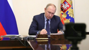 Poutine signe une loi r&eacute;primant les "mensonges" sur l'action de Moscou &agrave; l'&eacute;tranger