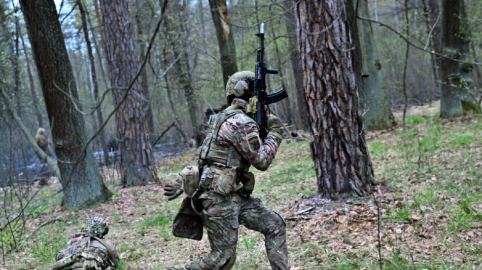 En Ukraine, une brigade d'assaut s'entra&icirc;ne pour la contre-offensive