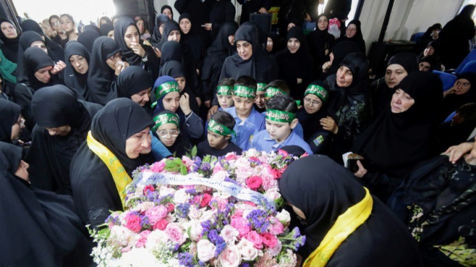 Apr&egrave;s l'attaque meurtri&egrave;re aux bipeurs au Liban, le Hezbollah promet de punir Isra&euml;l