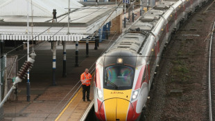 Messerangriff in Zug in England: Verd&auml;chtiger des versuchten Mordes beschuldigt