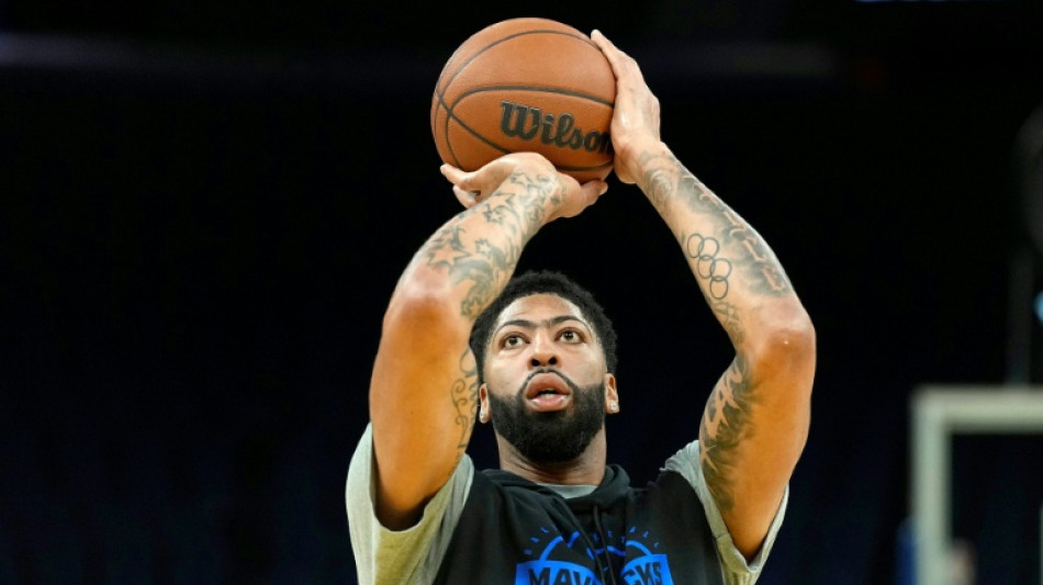 Dallas deals Davis to Wizards in blockbuster NBA deal: report