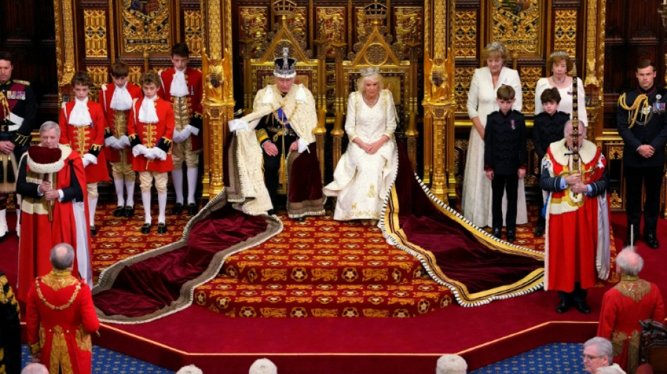 Au Royaume-Uni, le traditionnel discours du roi obscurci par les turbulences autour de Starmer
