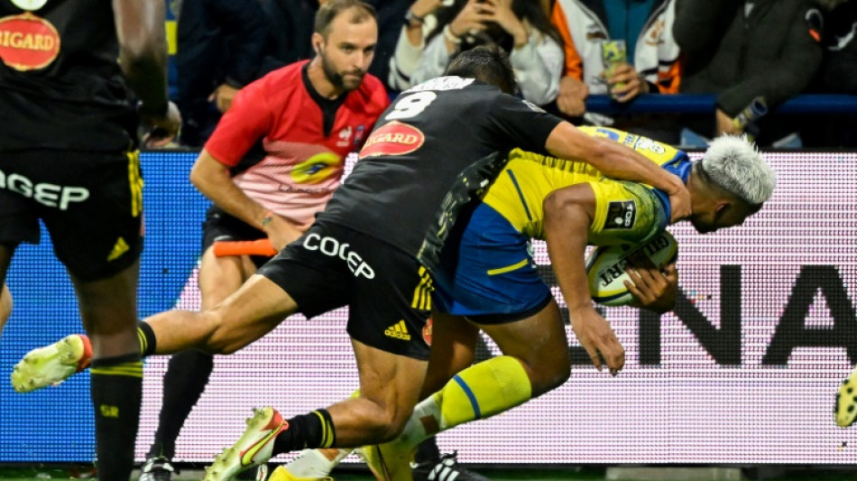 Wallaby Simone helps Clermont to La Rochelle win