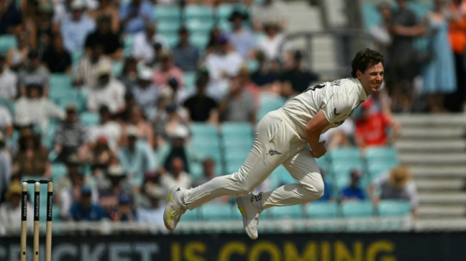 Henry the hero as New Zealand level England series in style