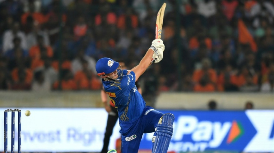 All-round Green stars as Mumbai down Hyderabad on IPL anniversary