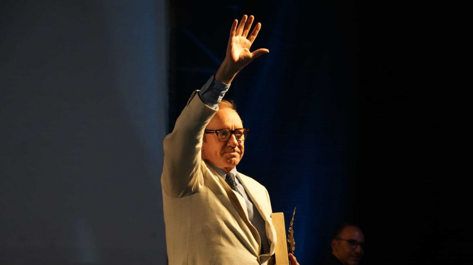 Kevin Spacey a Foggia per 'M&ograve;nde', grazie per la vostra calorosa accoglienza