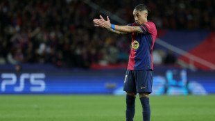 Federação espanhola marca jogo adiado do Barcelona para 27 de março
