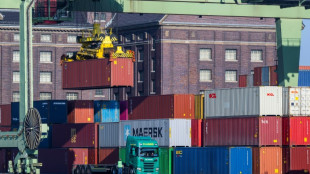 Exporte im Oktober erneut gesunken - Wirtschaft sieht fehlende Wettbewerbsf&auml;higkeit