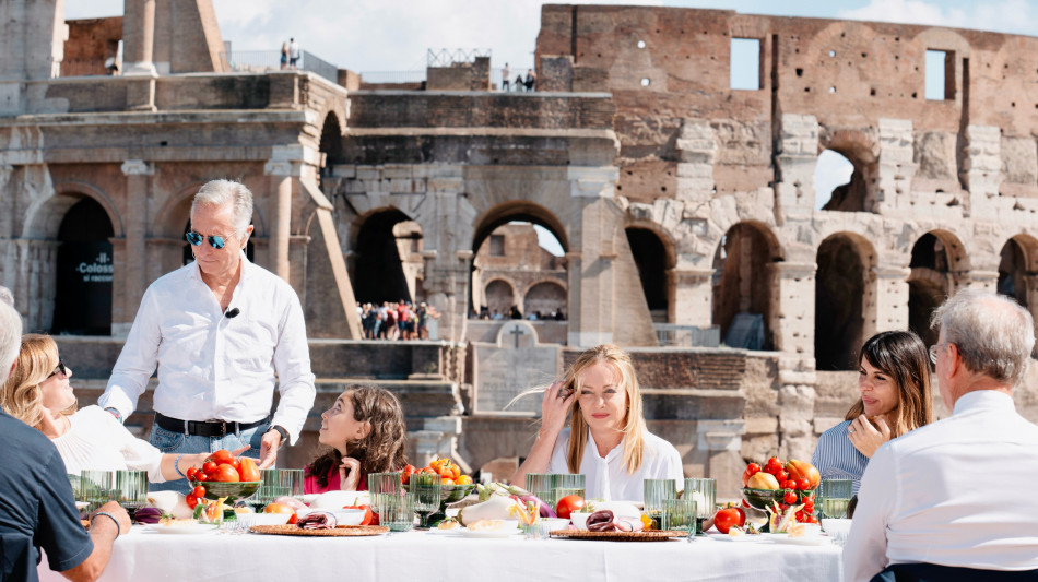 Meloni, 'la cucina italiana straordinaria, racconta la cultura'