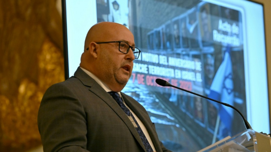 M&aacute;s de 20 tumbas jud&iacute;as vandalizadas en un cementerio de Barcelona