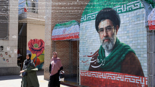 Khamenei, Usa e Israele cercano di mettere in ginocchio l'Iran