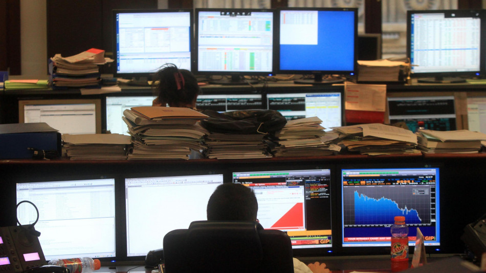 Borsa: Europa sale con future Usa in vista fine dello shutdown