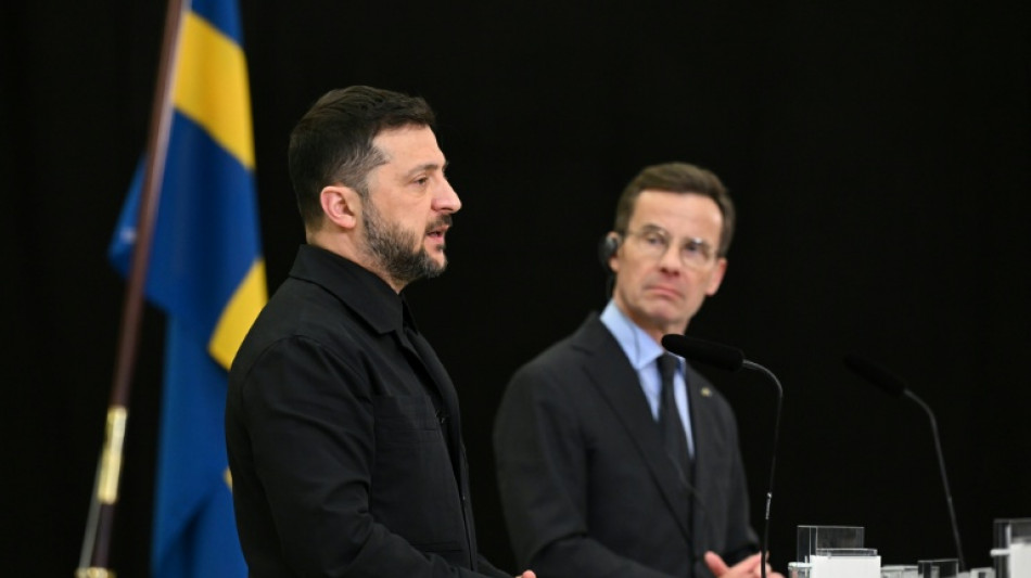 Ucrania firma un acuerdo para adquirir 16 cazas suecos Gripen