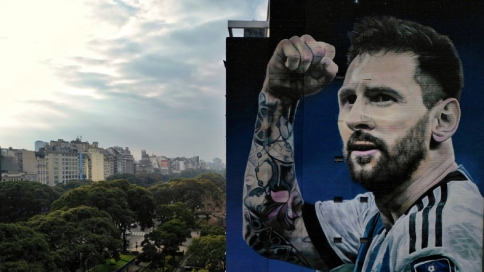 Spain, Argentina tune up for World Cup final in smoggy New Jersey