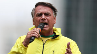 Bolsonaro lascia la terapia intensiva dopo 12 ore di intervento