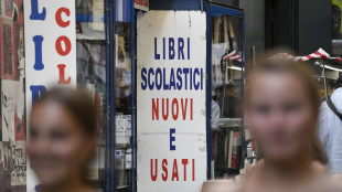 Manovra: Forum famiglie, fare di pi&ugrave; costo libri scolastici