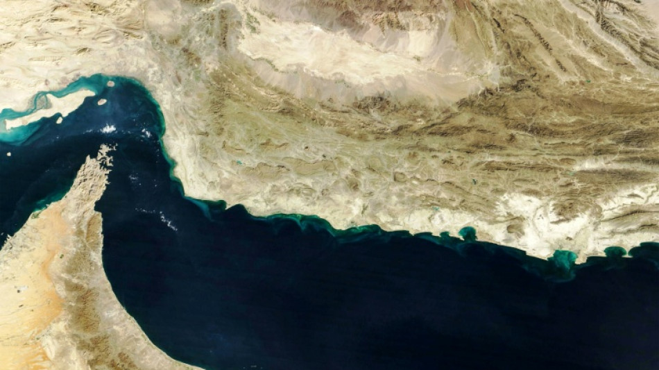 US warships transit Strait of Hormuz in mine clearance op