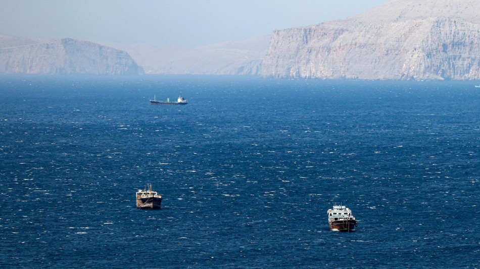 Usa hanno scortato una petroliera nello Stretto di Hormuz