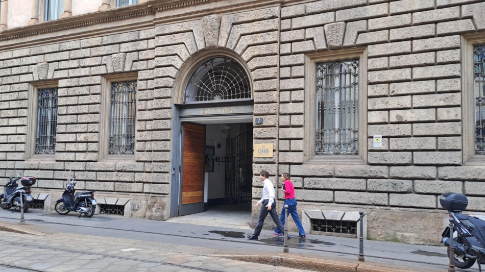 Consob, occhio a rischi nascosti di comunicazione finanziaria sui social