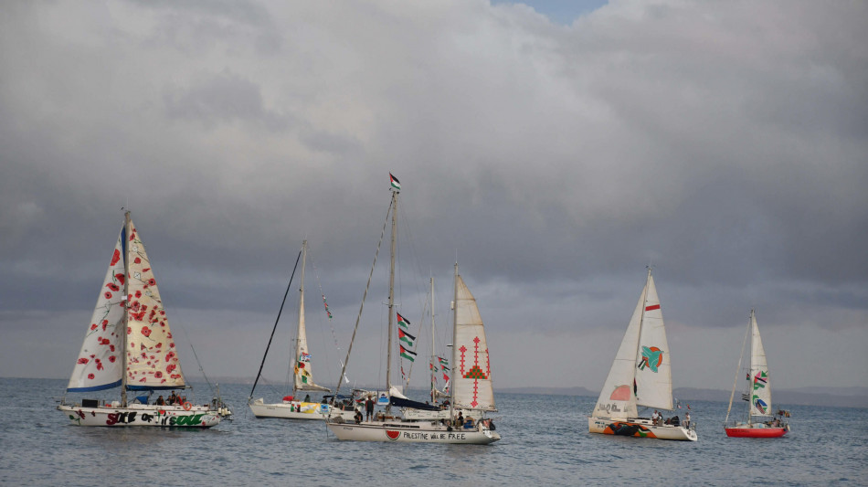 Flotilla a 90 miglia da Gaza, 'mai missione cos&igrave; vicina'