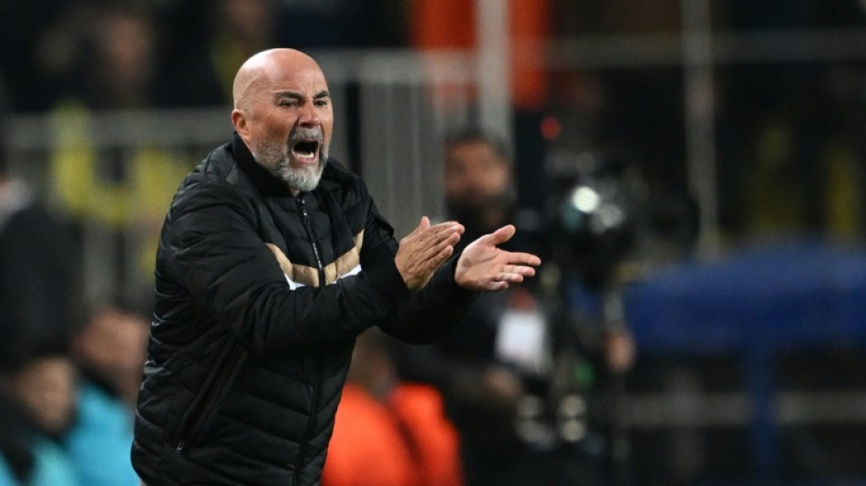 Struggling Sevilla replace sacked Sampaoli with Mendilibar