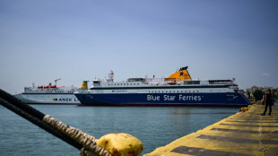 Vents violents en Grèce : mort de trois personnes, incendies, trafic maritime perturbé