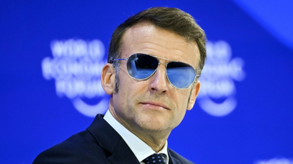 Las gafas de aviador de Macron, entre memes y mensaje a Trump