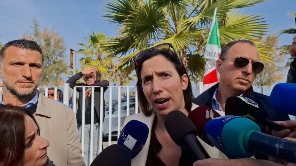 Schlein,Urso si faccia da parte.Dell'ex Ilva se ne occupi Meloni