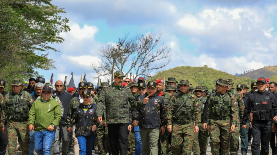 Próceres venezolanos en IA exhortan a alistarse ante la "amenaza" de EEUU