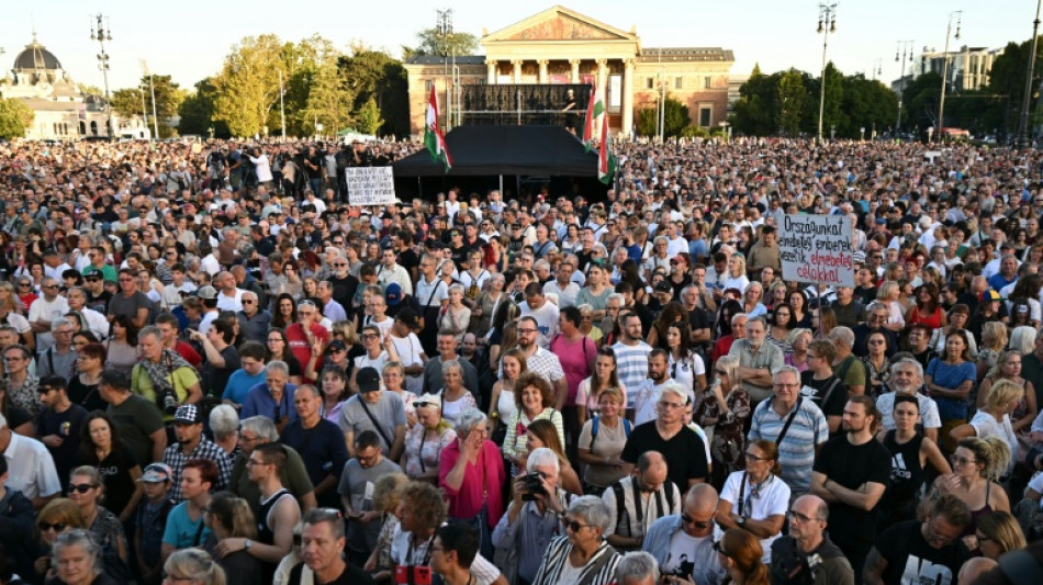 Zehntausende bei regierungskritischer Demonstration in Ungarn