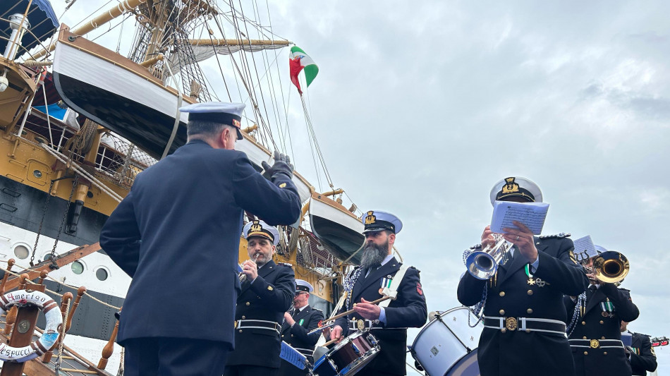 Venezia accoglie l'Amerigo Vespucci, 'incontro tra due signore'