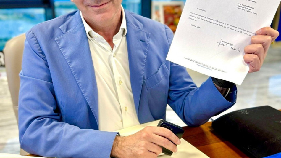 Occhiuto, ho firmato la lettera di dimissioni