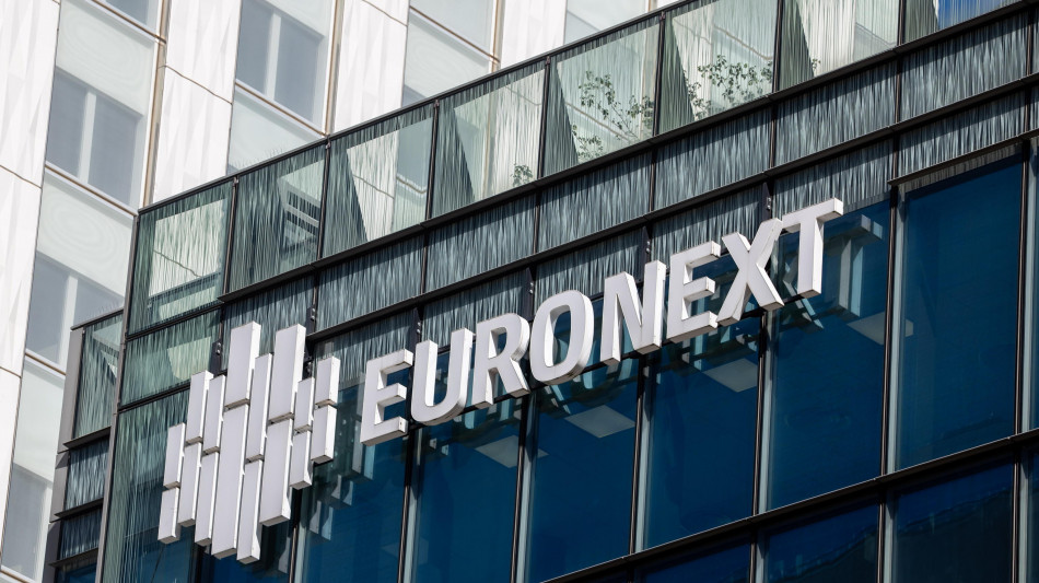 Borsa: Europa apre in ordine sparso, Parigi -0,69%, Londra +0,01%