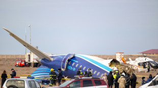 Investigan accidente de avi&oacute;n en Kazajist&aacute;n en medio de sospechas de derribo