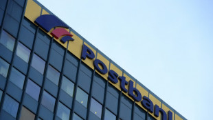 Probleme bei der Postbank: Deutsche-Bank-Chef verspricht L&ouml;sung bis Jahresende