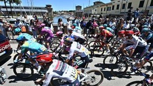 ++ Giro: Vingegaard vince la 9/a tappa, Eulalio resta in rosa ++