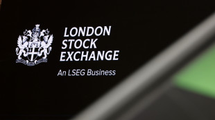 Borsa: l'Europa conclude piatta, Londra +0,1%