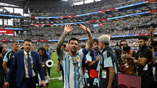 Messi lleva a Argentina a 16avos y logra r&eacute;cord de goleador en el  Mundial