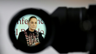 Homic&iacute;dios ca&iacute;ram pela metade em quase dois anos no M&eacute;xico, diz presidente
